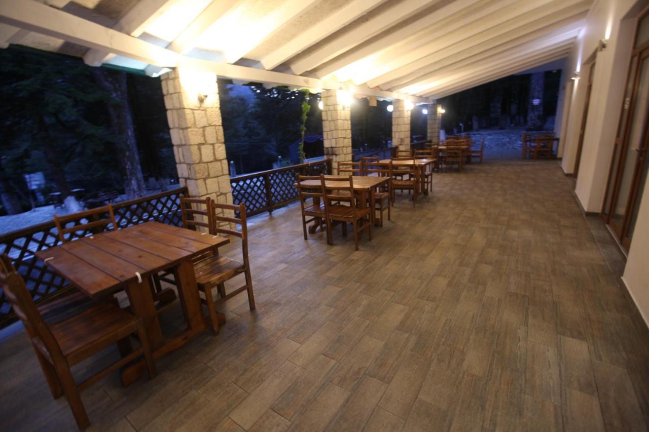 Bujtina Uji I Panjes, Log Cabins Dukat Екстер'єр фото
