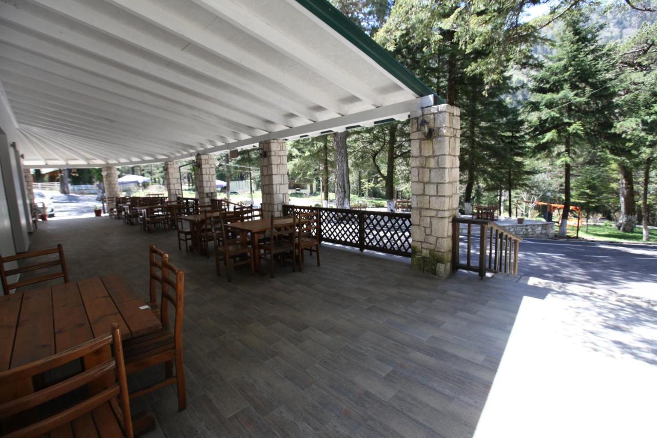Bujtina Uji I Panjes, Log Cabins Dukat Екстер'єр фото