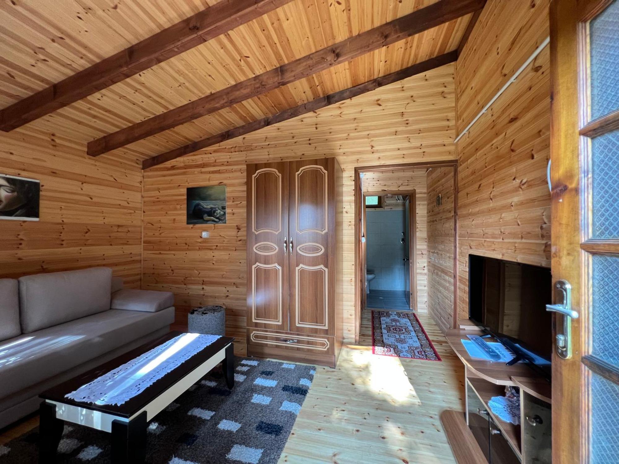 Bujtina Uji I Panjes, Log Cabins Dukat Екстер'єр фото